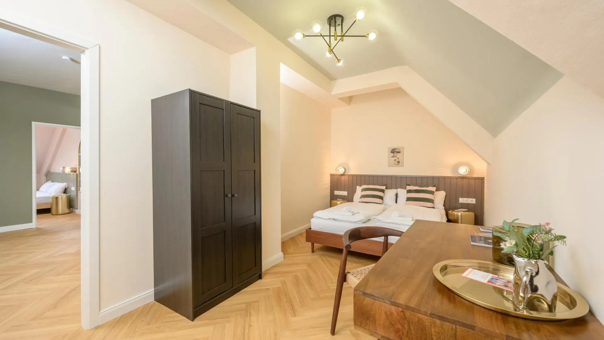 Palais Palffy Suits Vienna