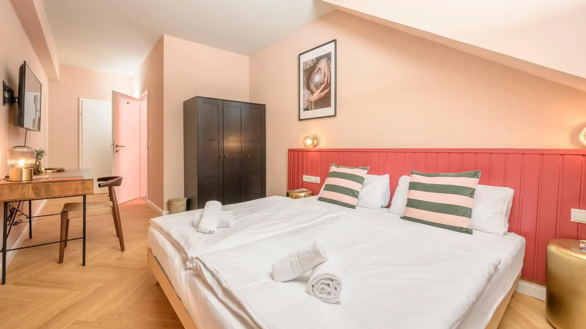 Apartamento URSULA Rosé Collection Viena 0*,  Austria