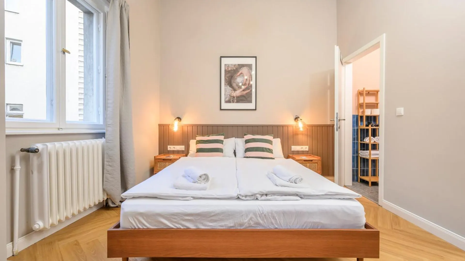 Apartment Palais Palffy Suits Vienna