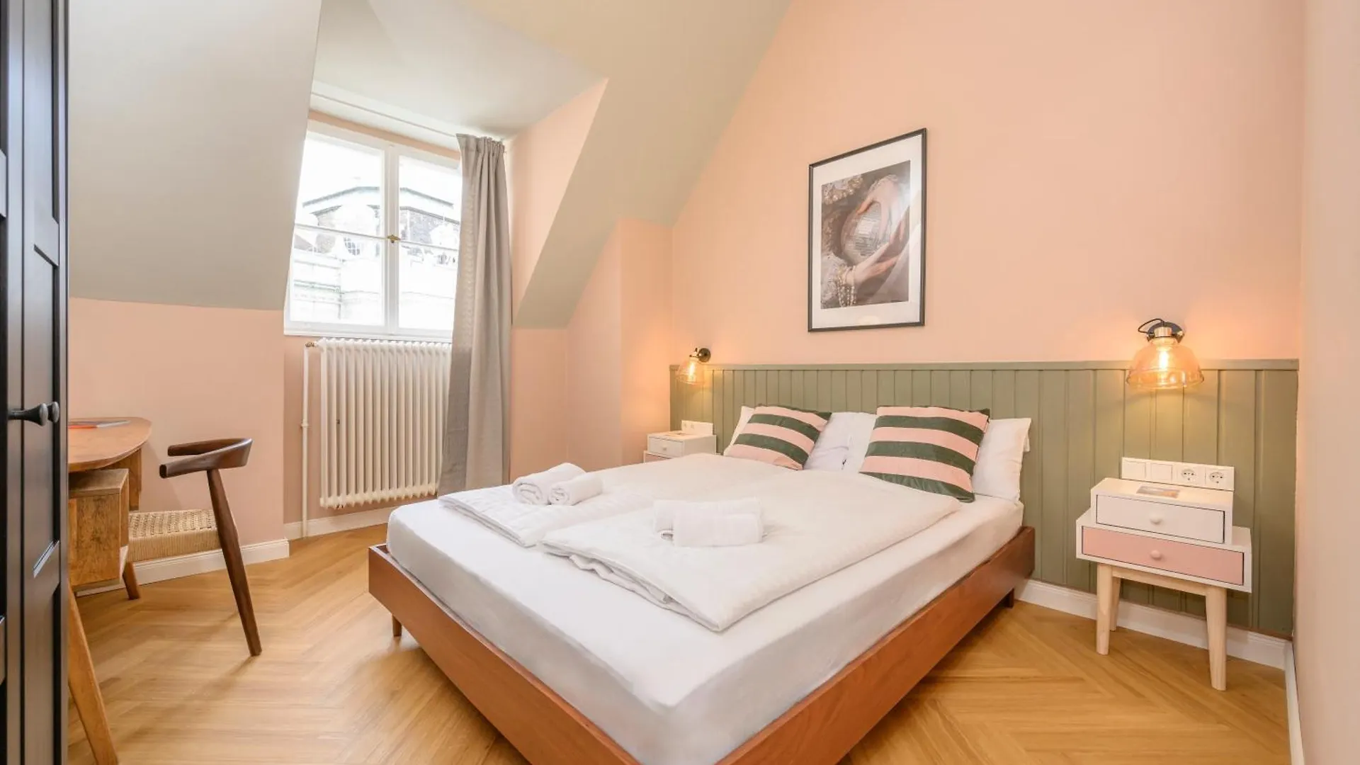 Apartamento URSULA Rosé Collection Viena 0*,